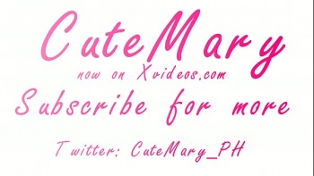 Девушка трется пиздой о предметы