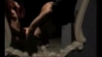 Трахает у стены