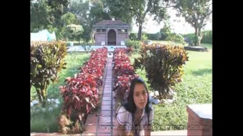 Возбудить ее для дальнейших приключений