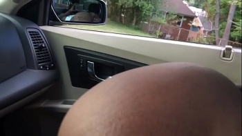 Сосет член у босса