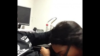 Недавно пришедшая работать в школу