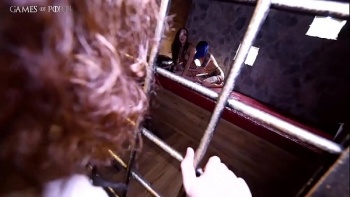 Как способные парни развели на секс втроем податливую девушку