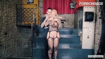 Блонди трахают