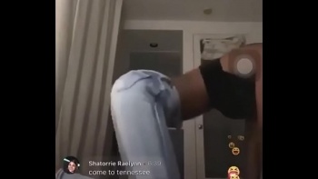 Порно телеведущие раздеваются в прямом эфире