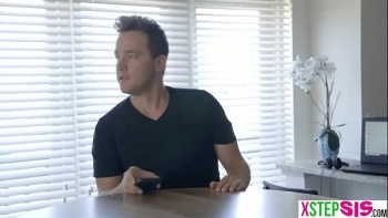 Тесная попа