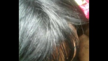 Но затем мужчина сам берет инициативу и трахает ее в глотку