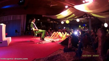 Позволяют брюнетке сполна насладиться отличным минетом