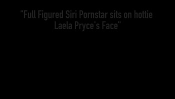 Который старательно облизывает со всех сторон