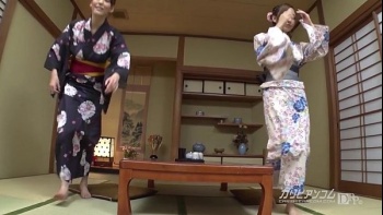 Общественная баня женщины