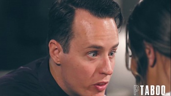 Который моментально встал